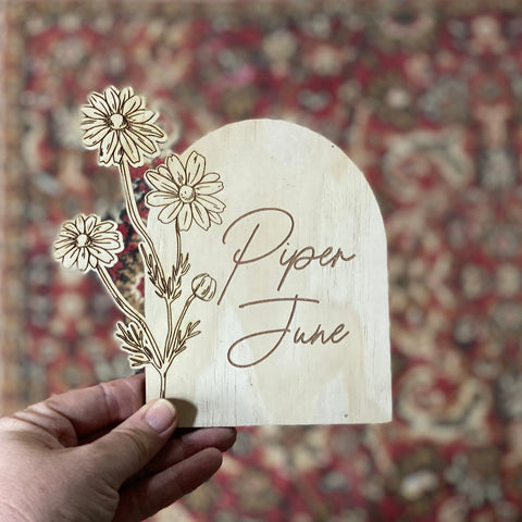 Zilvi Wildflower Arch Name Plaque