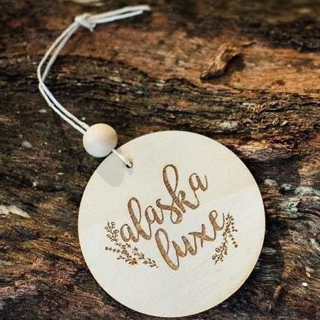 Zilvi Etched Wildflower Ornament