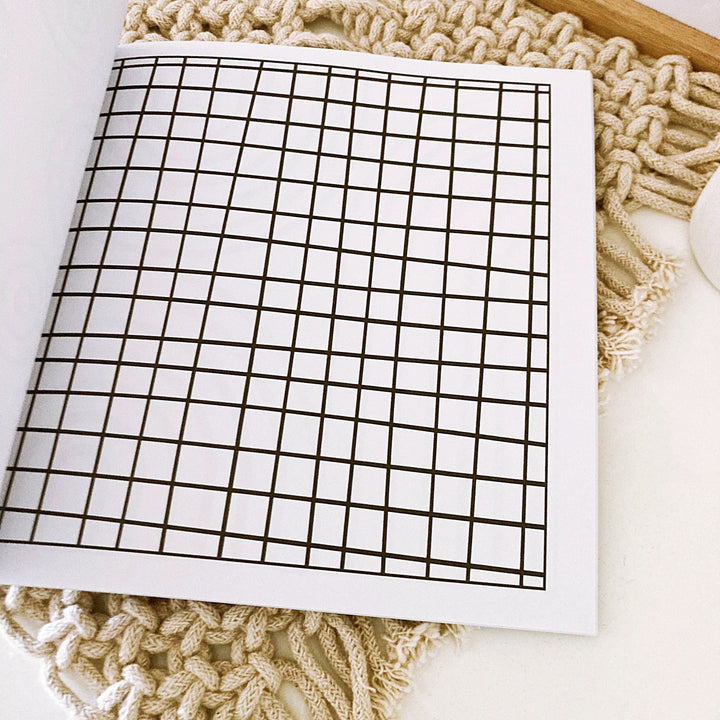 Easy &amp; Bold Colouring Book: Extra Thick Lines for Anxiety Relief - ShartrueseColouring Book