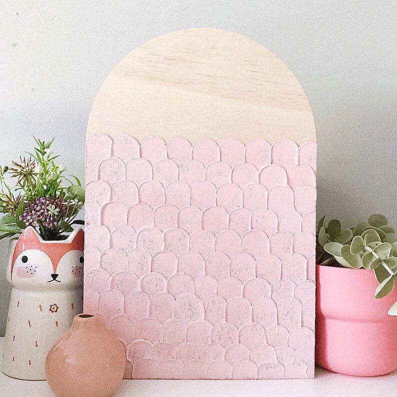 Fish Scale Arch Plaque - ShartrueseTextured Art