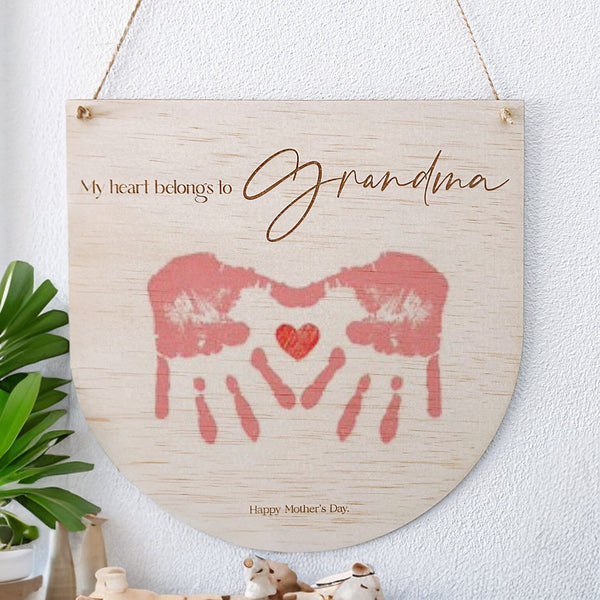 Mother's Day Heart Handprint Arch Plaque - Shartruese