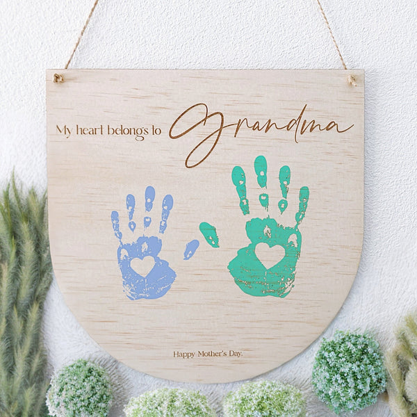 Mother's Day Heart Handprint Arch Plaque - Shartruese