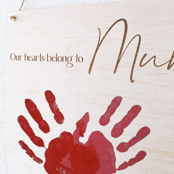 Mother's Day Heart Handprint Arch Plaque - Shartruese