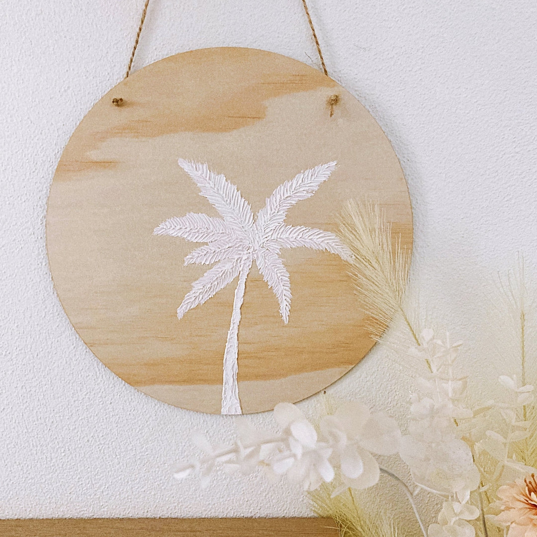 Textured Palm Plaque - ShartrueseTextured Art