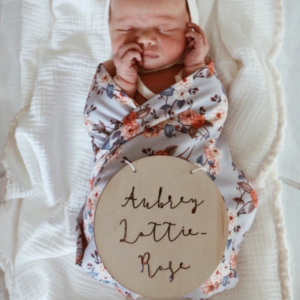 Zilvi Script Name Plaque - ShartrueseBirth Announcement