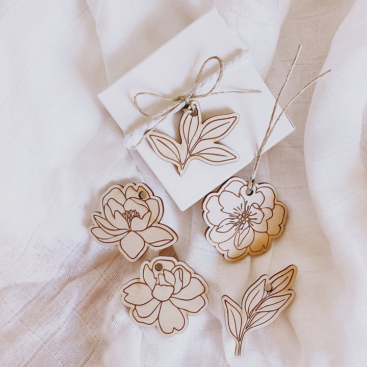 Essjay Florals Botanical Tag Set - Shartruese