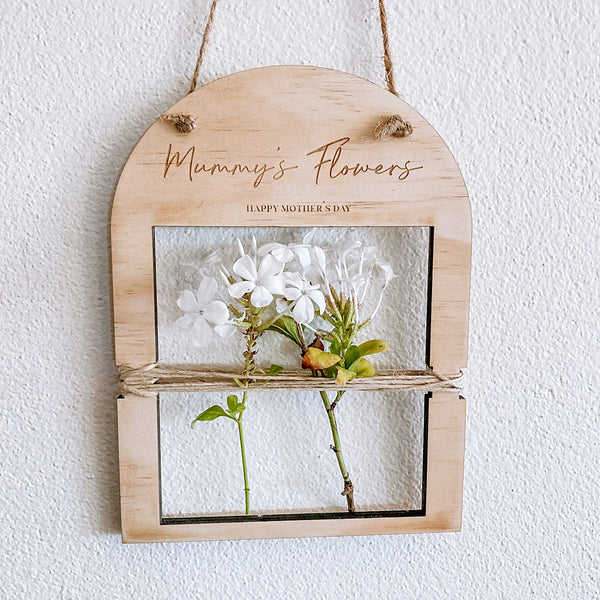 Hanging Flower Display - Shartruese