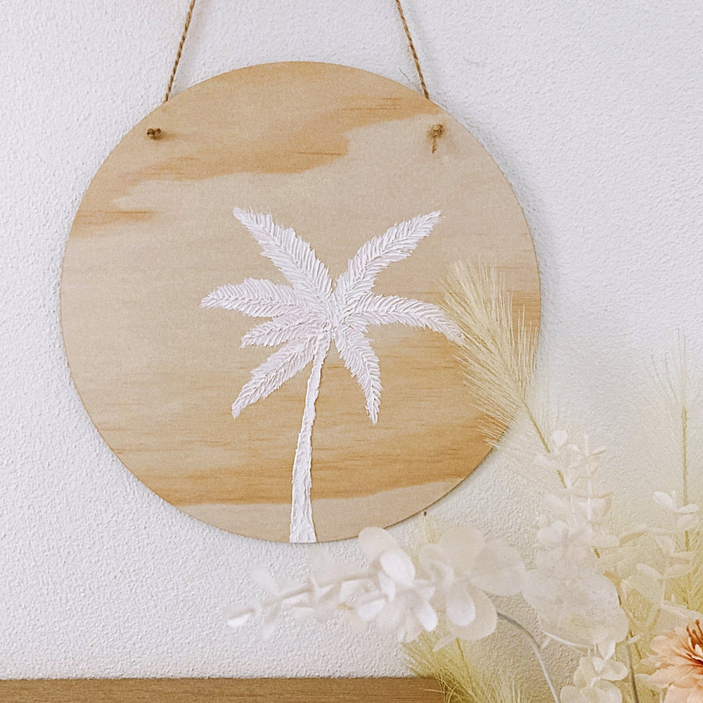 Textured Palm Plaque - ShartrueseTextured Art